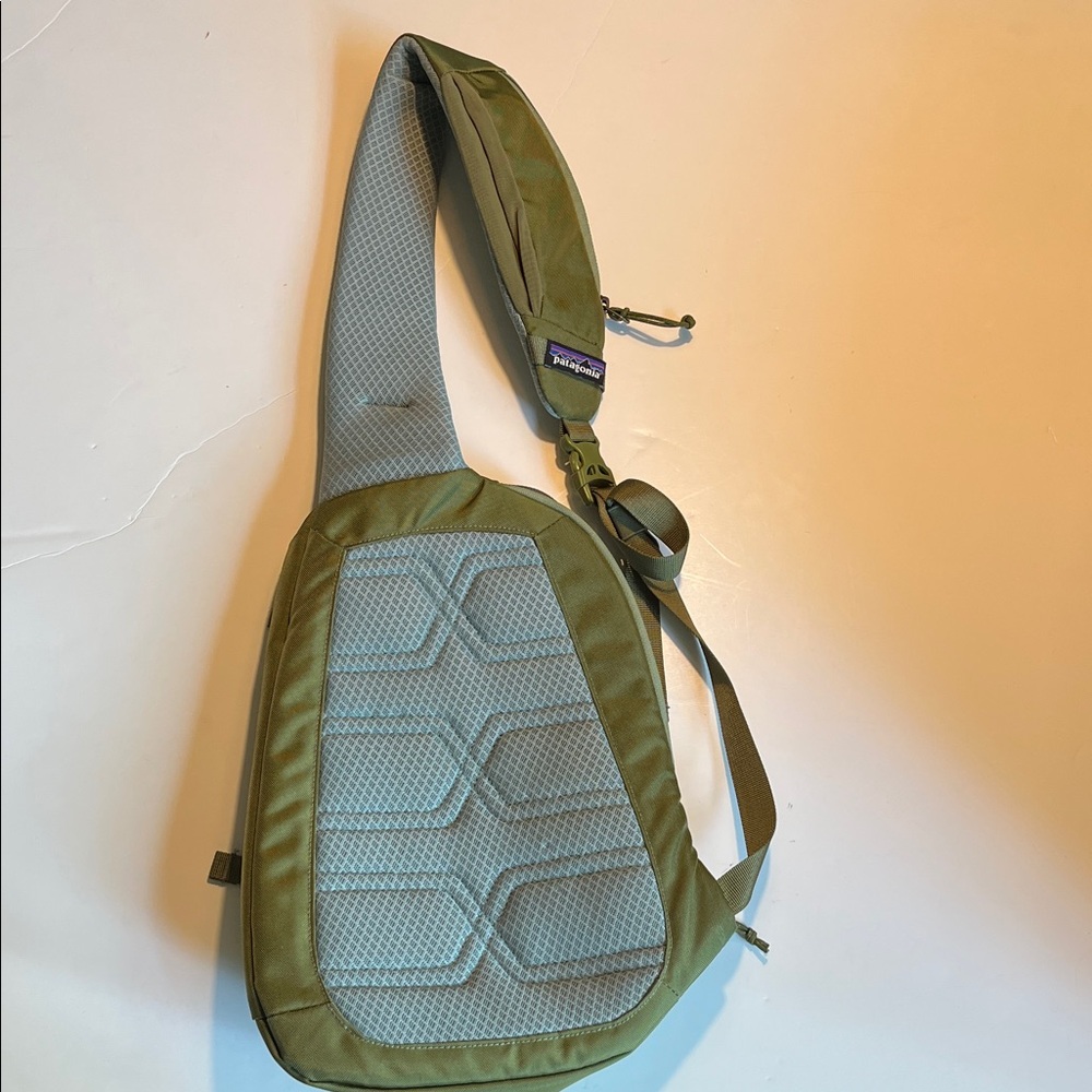 Patagonia Atom Belt Bag - Forest Green - Picture 3 of 7